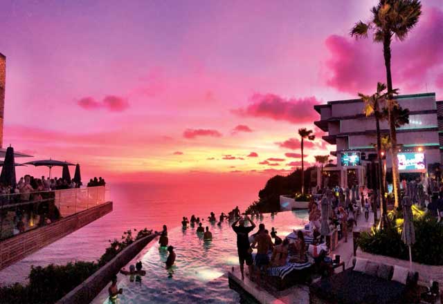 OMNIA Dayclub & Beach Club in Bali