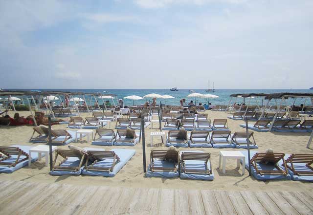 Le Club 55 Beach Club in Saint-Tropez (French Riviera)