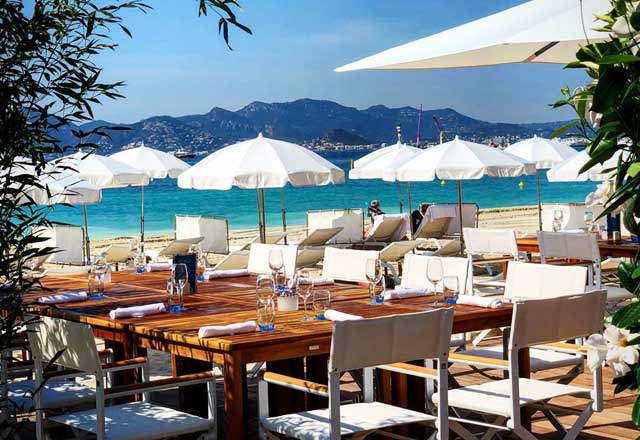 La Plage du Martinez Beach Club in Cannes (French Riviera)