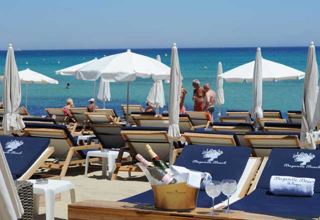 Le Bagatelle Beach Club in Saint-Tropez (French Riviera)