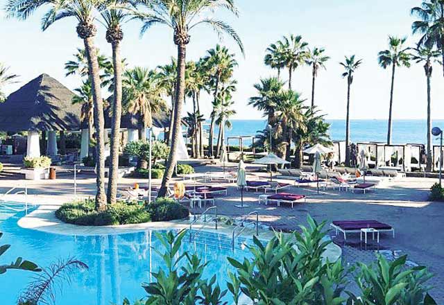 Don Carlos Beach Club in Marbella